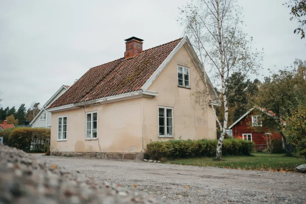 tecken p att ditt tak beh ver renoveras vanliga varningssignaler f r villa gare